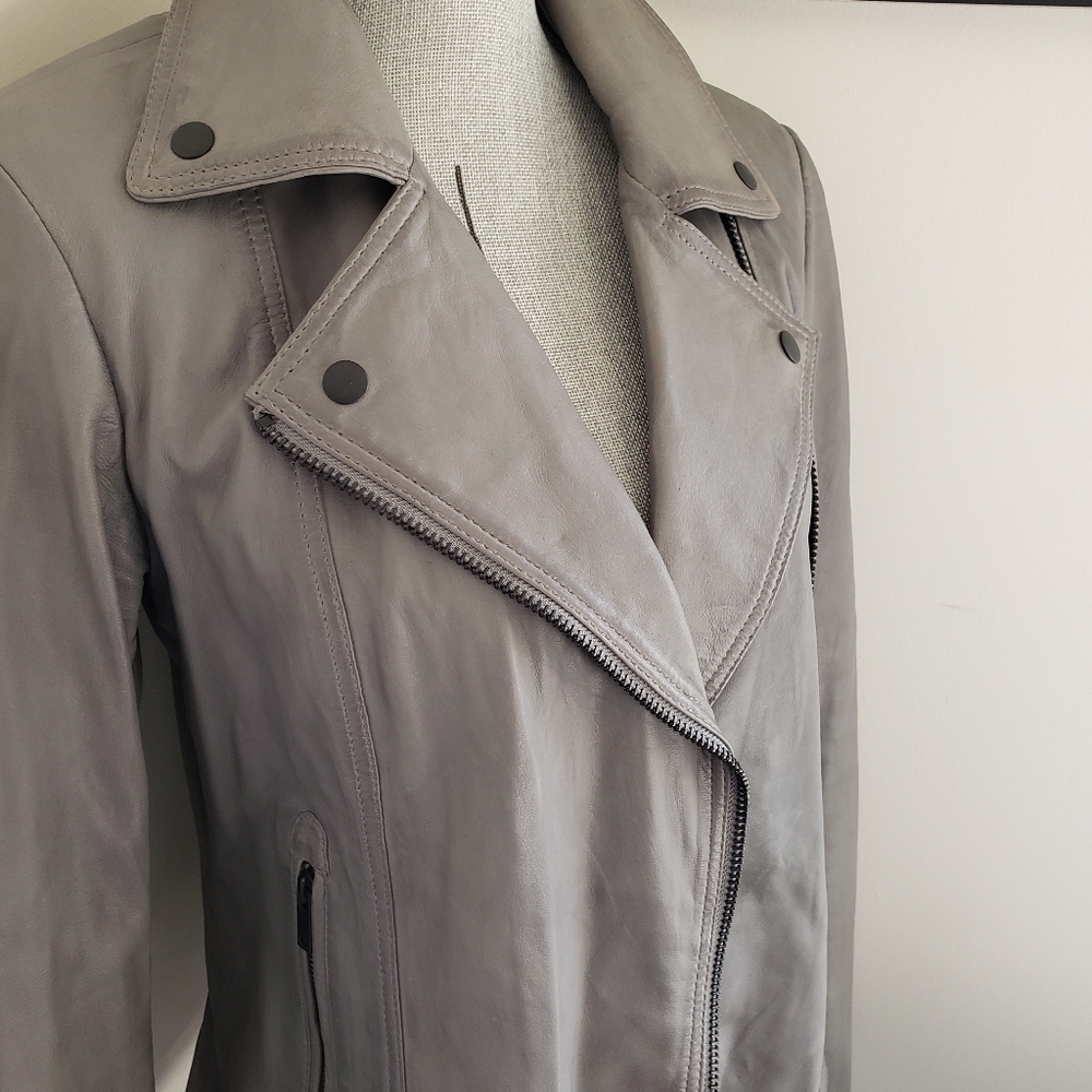 Danier Gray Women's Jacket - Picture 2 of 3